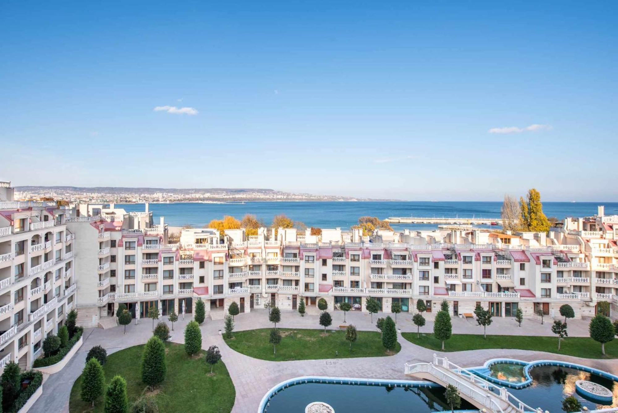 Azur Del Mar Seaview Apartment Varna Exteriör bild